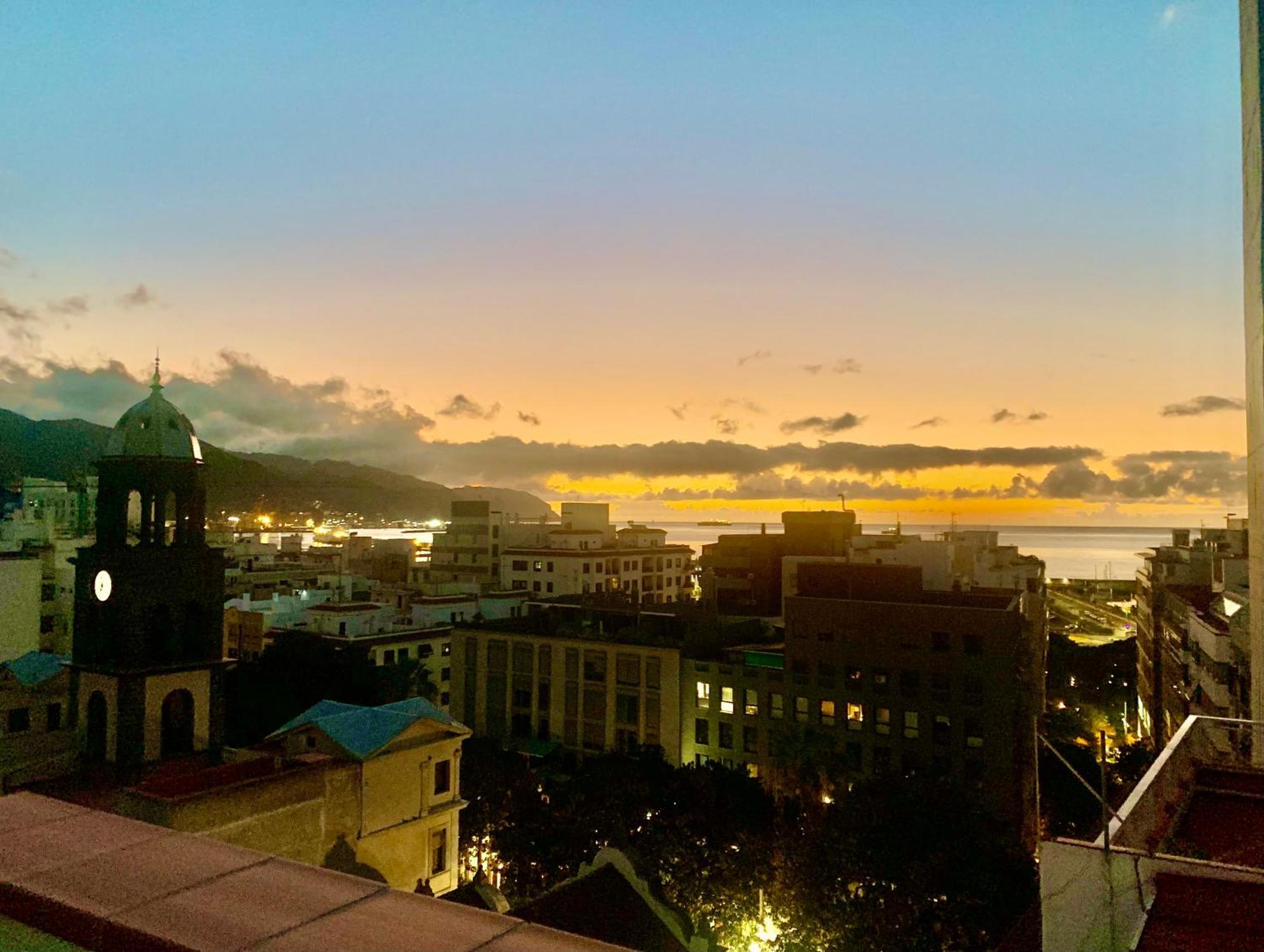 Atico Con Terraza, Vistas Panoramicas Y Parking Apartment Santa Cruz de Tenerife Bagian luar foto